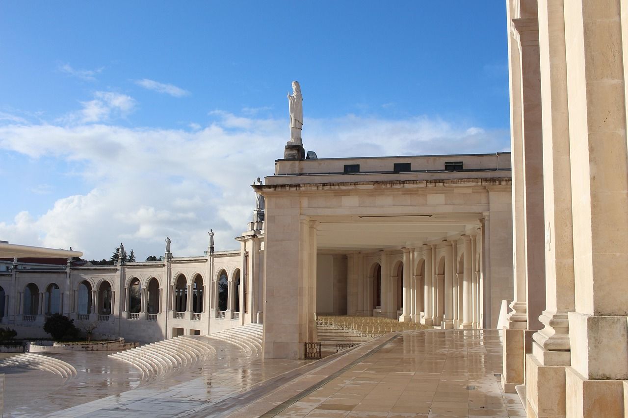 fatima-3886468_1280